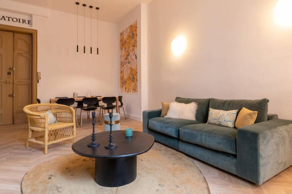 Romantic Flat In The Heart Of The City Avignon Eksteriør billede