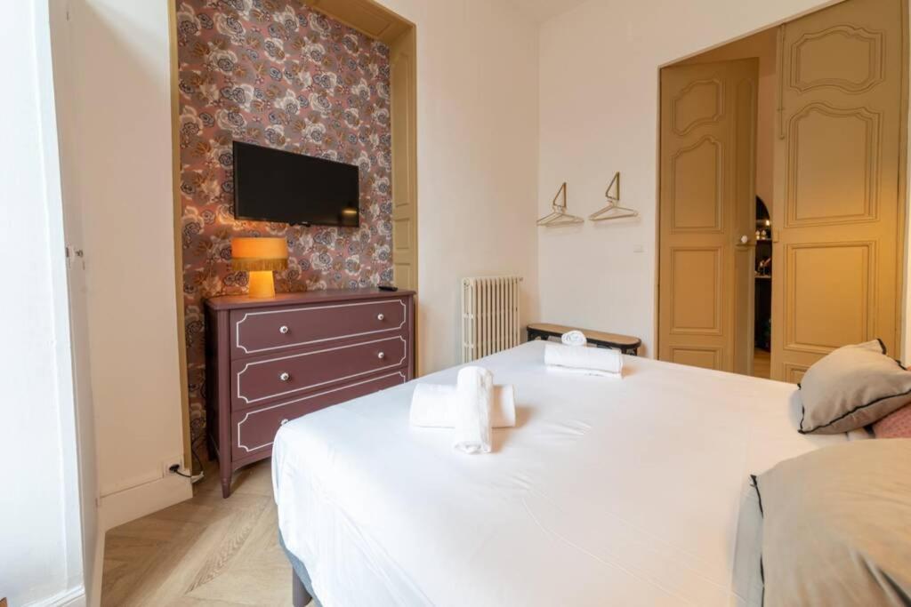Romantic Flat In The Heart Of The City Avignon Eksteriør billede